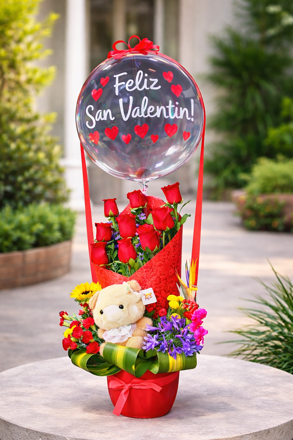 Arreglo Floral San Valentín con Globo Burbuja
