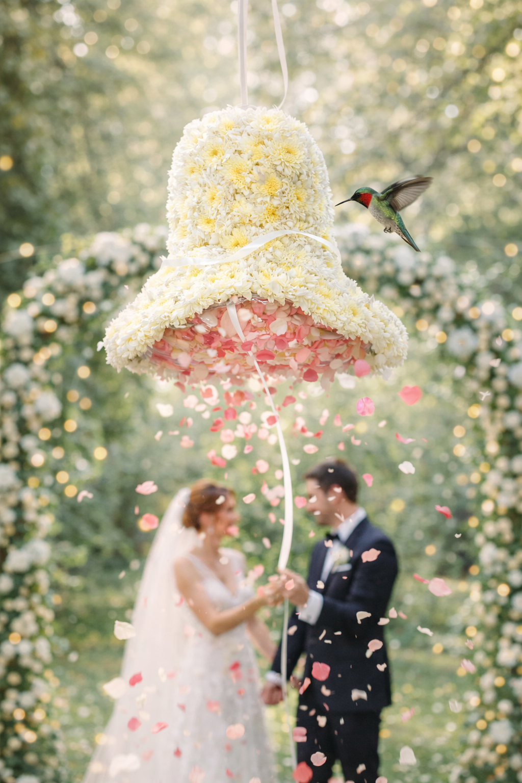 Campana de Flores Blancas